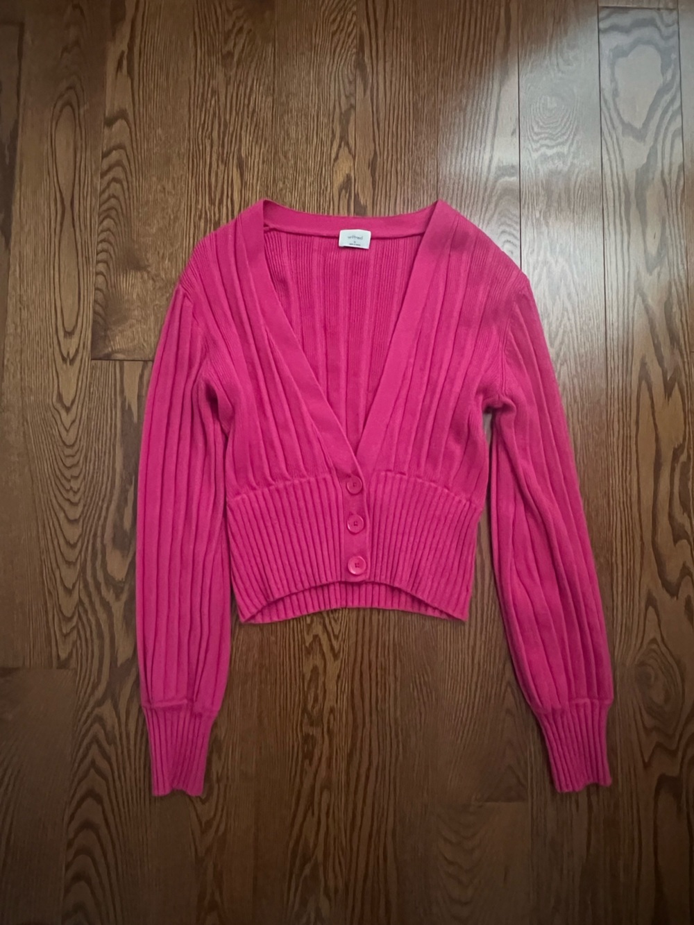 Aritzia Wilfred Cropped Deep Plunge Cardigan – Pink 💕